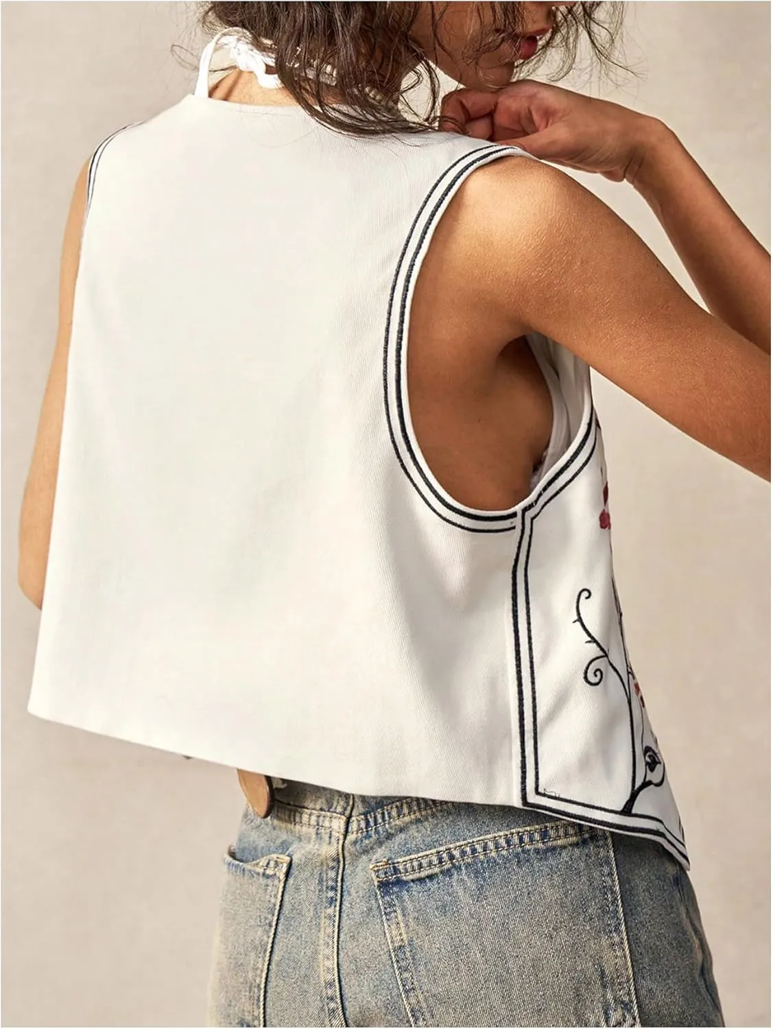 GORGLITTER Women's Boho Embroidered Vest Western Country Concert Rodeo Cowgirl Vest Tops Trendy 2025