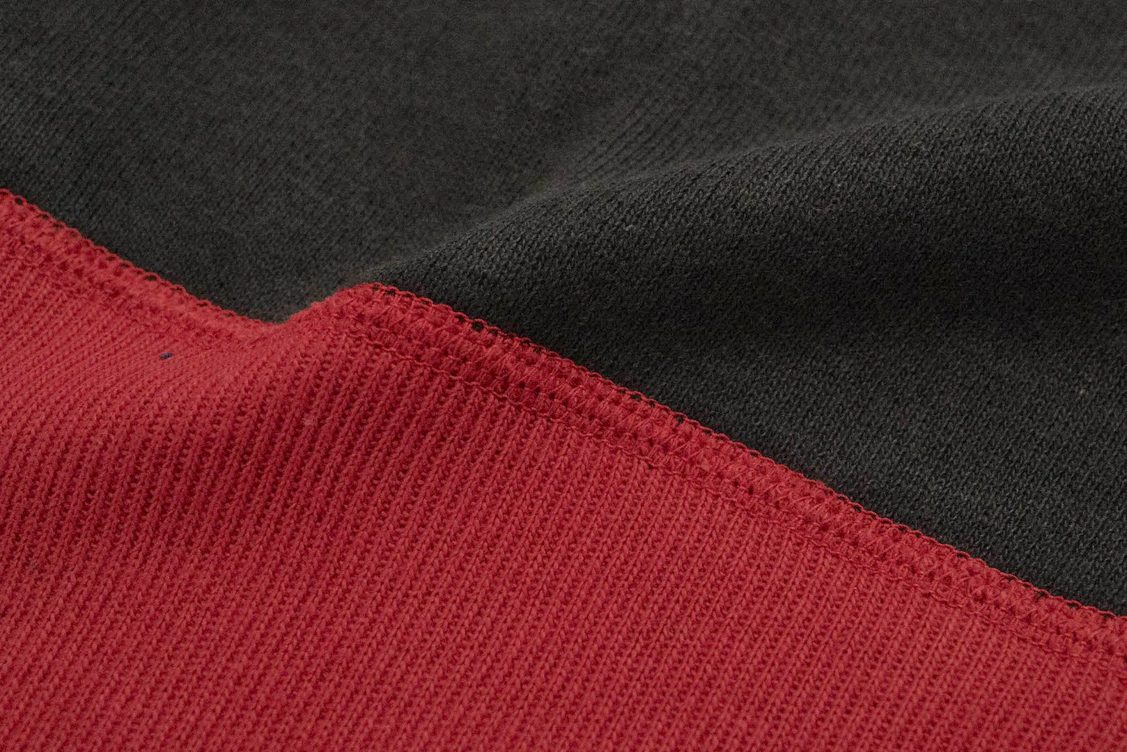 John Gluckow X Warehouse Co. 10oz Loopwheeled 'Two-Tone' Sweatshirt (Black X Red)