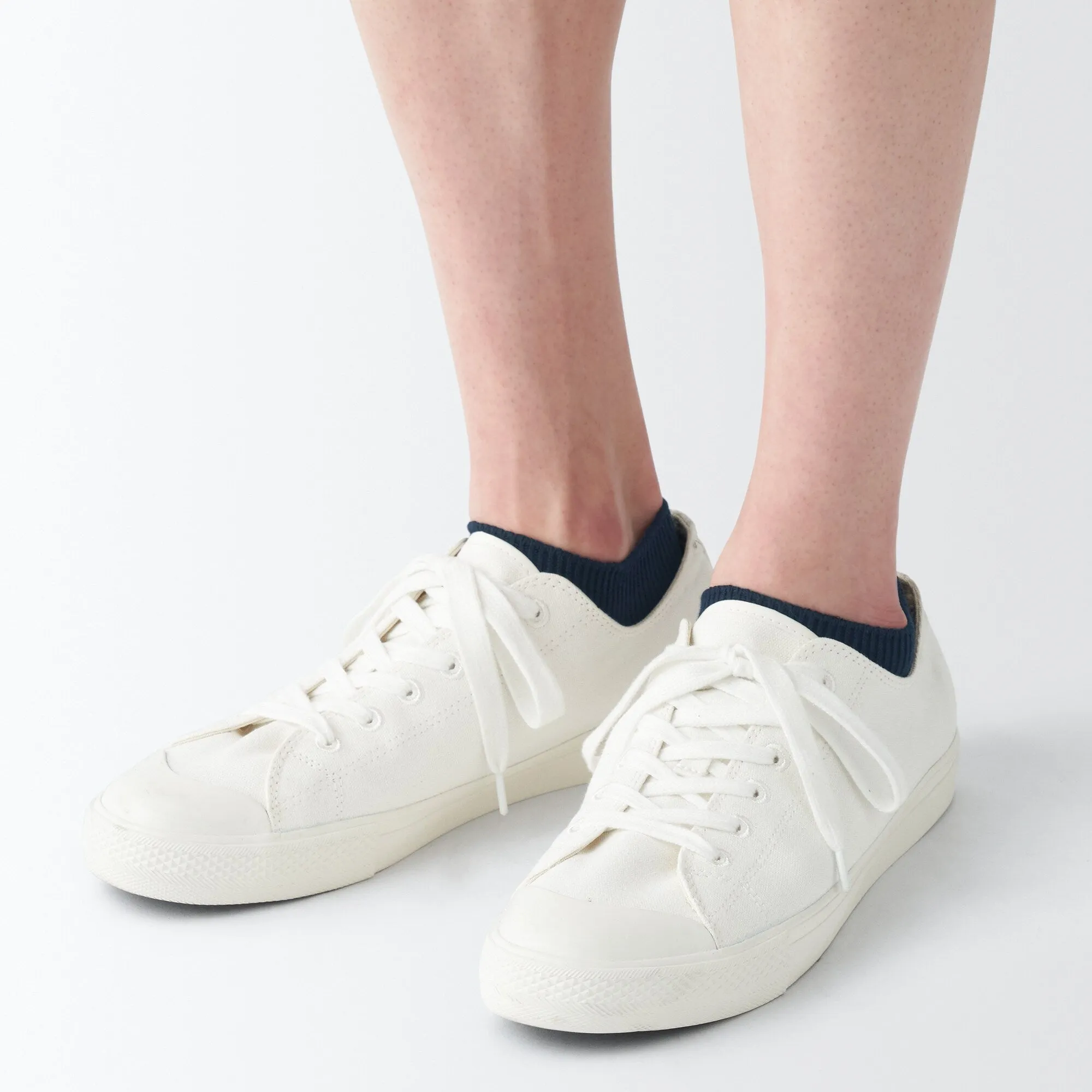 Right Angle Reversible Sneaker Socks