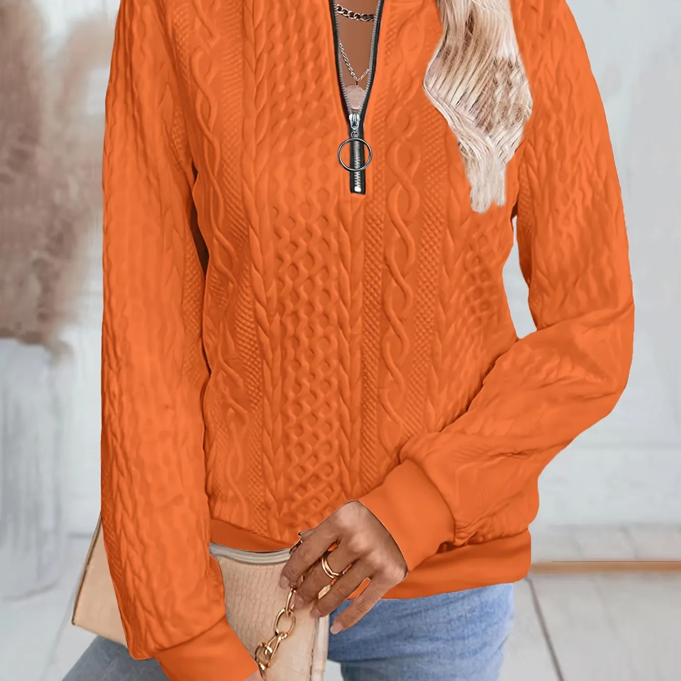 Textured Zipper Sweatshirt, Casual Long Sleeve for Fall & Winter.