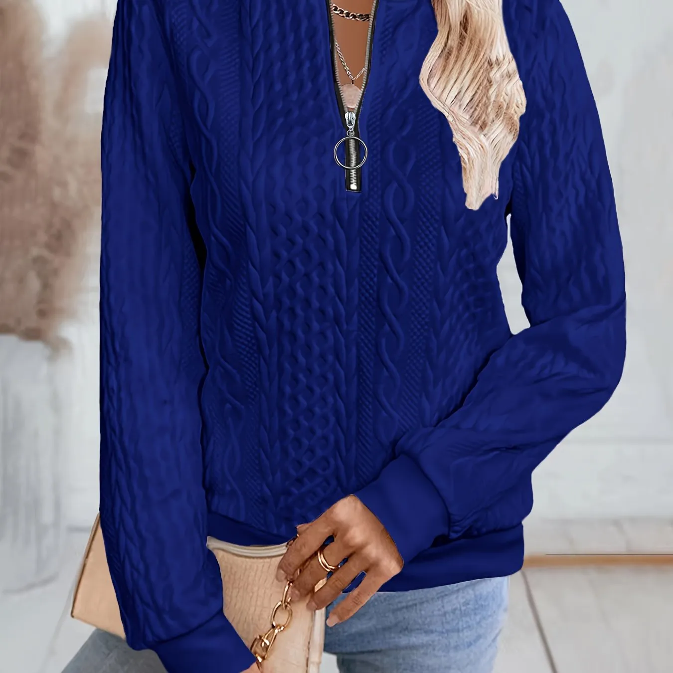 Textured Zipper Sweatshirt, Casual Long Sleeve for Fall & Winter.