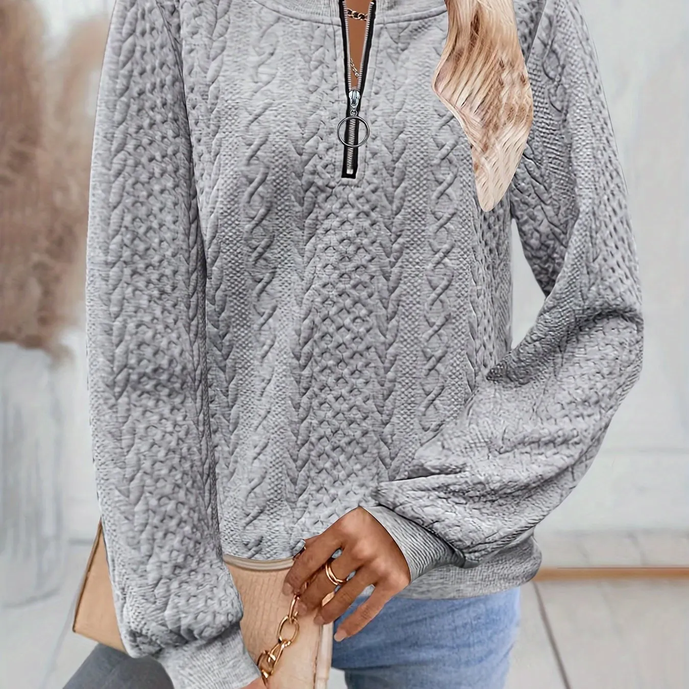 Textured Zipper Sweatshirt, Casual Long Sleeve for Fall & Winter.