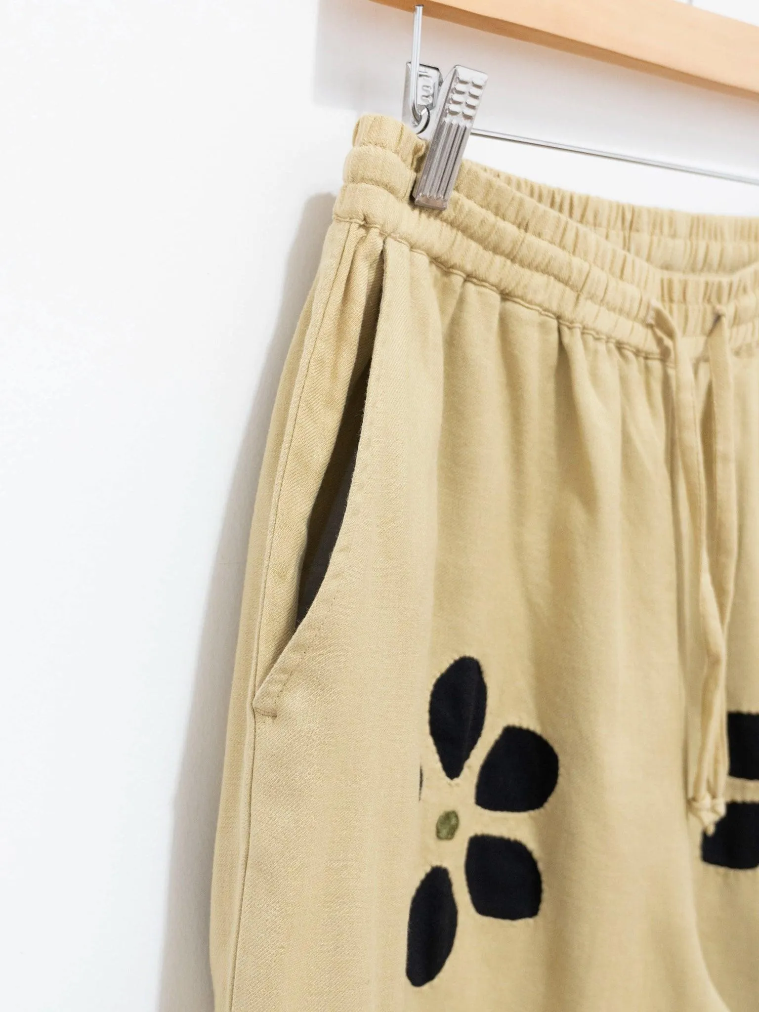 Twill Flower Cut Work Easy Pants - Beige